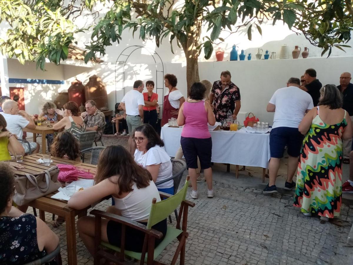 Alentejo Cante & Vinho Ferreira Do Alentejo Bagian luar foto